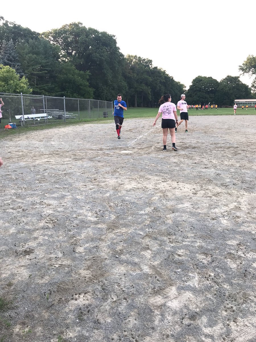 LaBatterUp's tweet photo. Home run! #doubleheader #labatterup #kickball https://t.co/FfsSX3lcCE