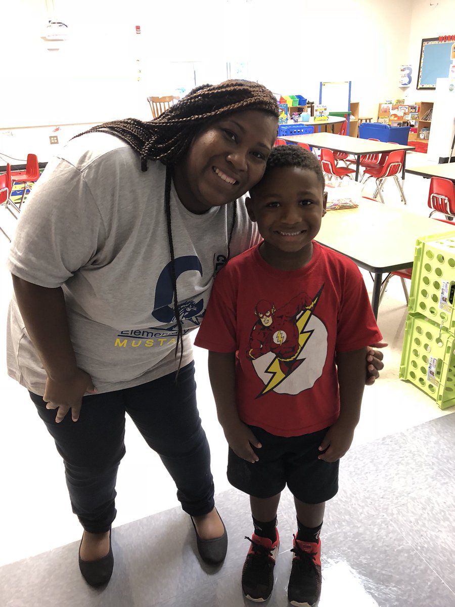 prekkinder1's tweet photo. 😊 @CESMustangs1 #culturematters https://t.co/UfpmlxvdN9