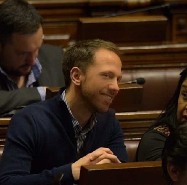 970carnaval's tweet photo. Carnaval de las Promesas |
Nicolás Lasa fue designado como nuevo presidente del jurado para el concurso del Carnaval de las Promesas, que comenzará en octubre de 2018. Desde 970carnaval felicitamos y le deseamos a @NicolasLasa el mayor de los éxitos.
https://t.co/S0aOxxJcYx https://t.co/TnNUYDR4f7