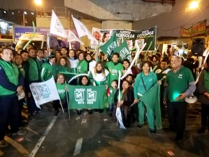 A minutos de la llegada de nuestro lider <a href="/BeingoleaA/">Alberto Beingolea</a>, la #OlaVerde de #LaVictoria le prepara un gran recibimiento.

#BeingoleaOlaFeliz
#LimaFeliz
#LaVictoriaSiTieneFuturo