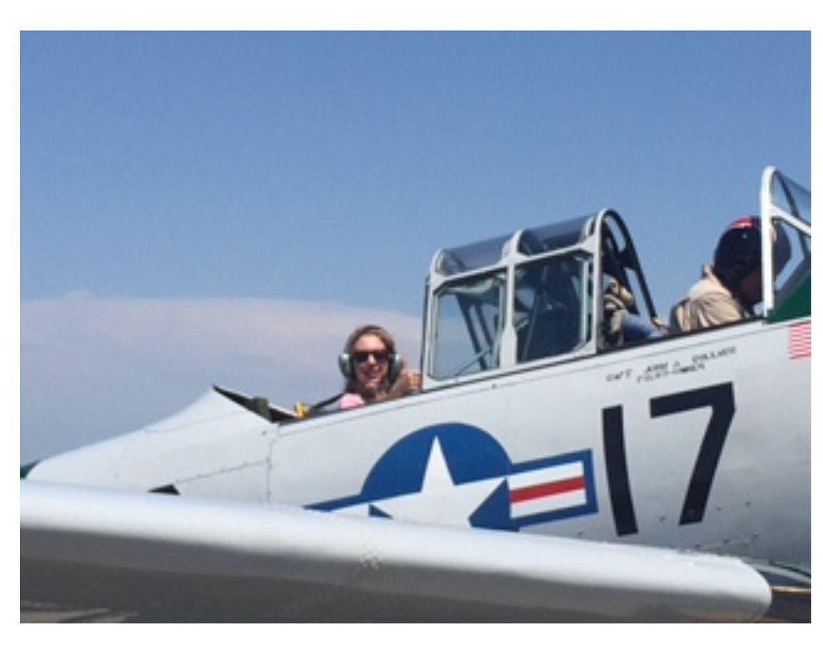 CaptainLaura1's tweet photo. Let's fly!! Who doesn't LOVE vintage aviation?
#TBT #LetsFly #Flying #Airplanes #Aviation #Military #Vintage #Warbirds #JohnCollver #Wardog #T6 #Pilot #FemalePilot #Airshow #FlyWithMe #CaptainLaura https://t.co/A8O3acpzEL