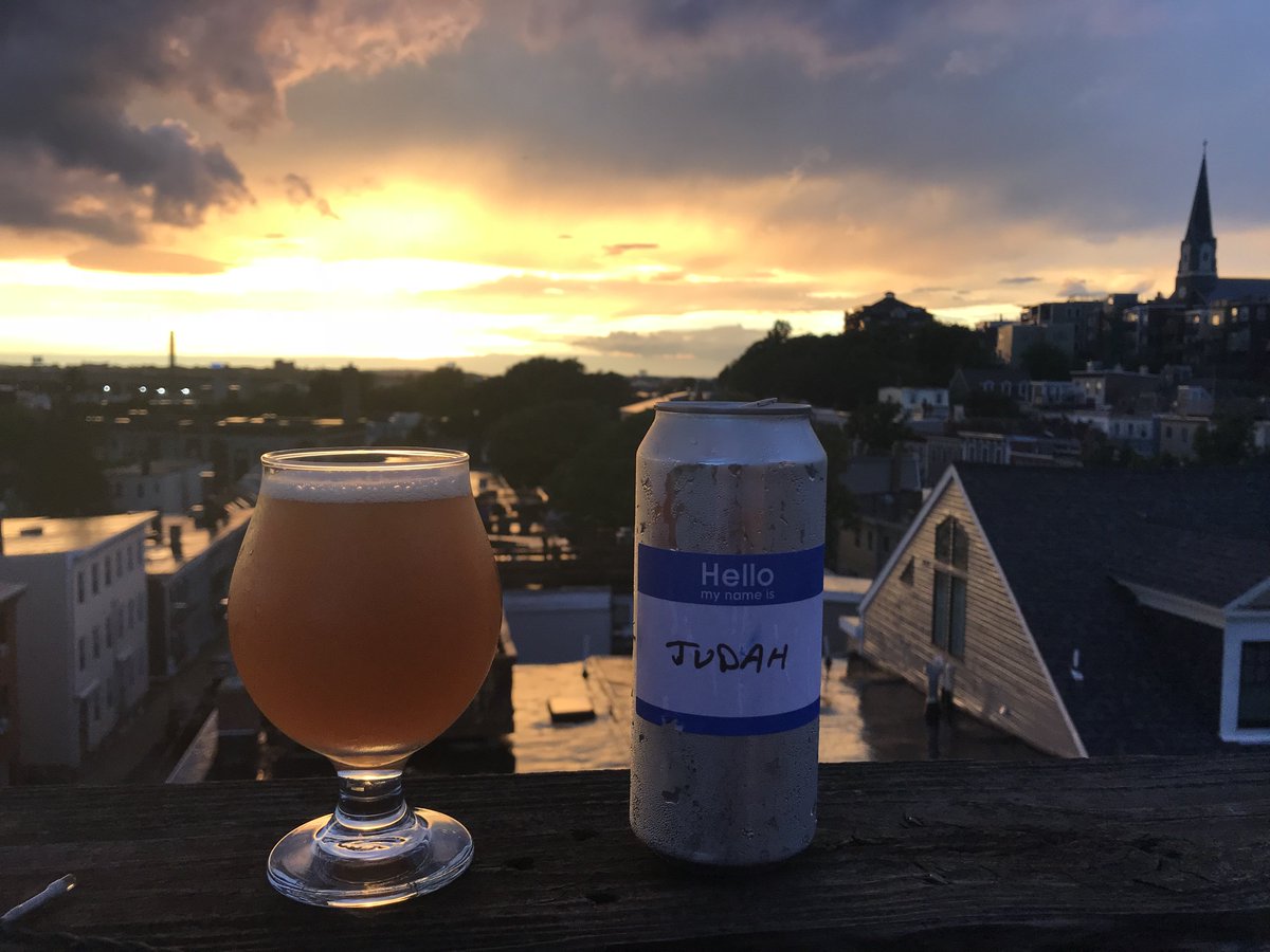A brief downpour in Boston followed by an ECBC Judah on the roof. Pretty good Thursday. Can't wait to share these with everyone soon.  #essexcountybrewing