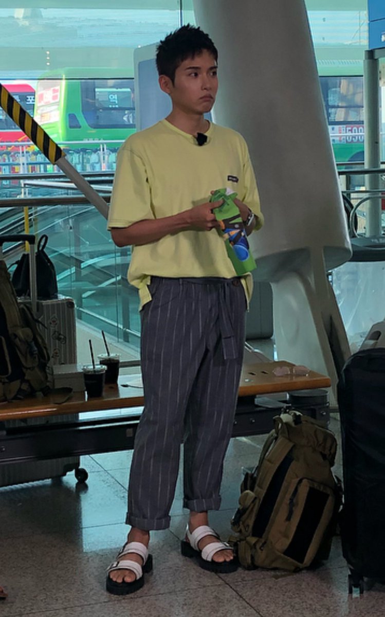 Shanying221's tweet photo. 180803 우리 욱짱 in 인천공항

- 제발 조심하고 무사히 잘 다녀오길 ㅠ

(Credit: tenor.choi님, gmhek1004님) https://t.co/rzgG0GfnL2