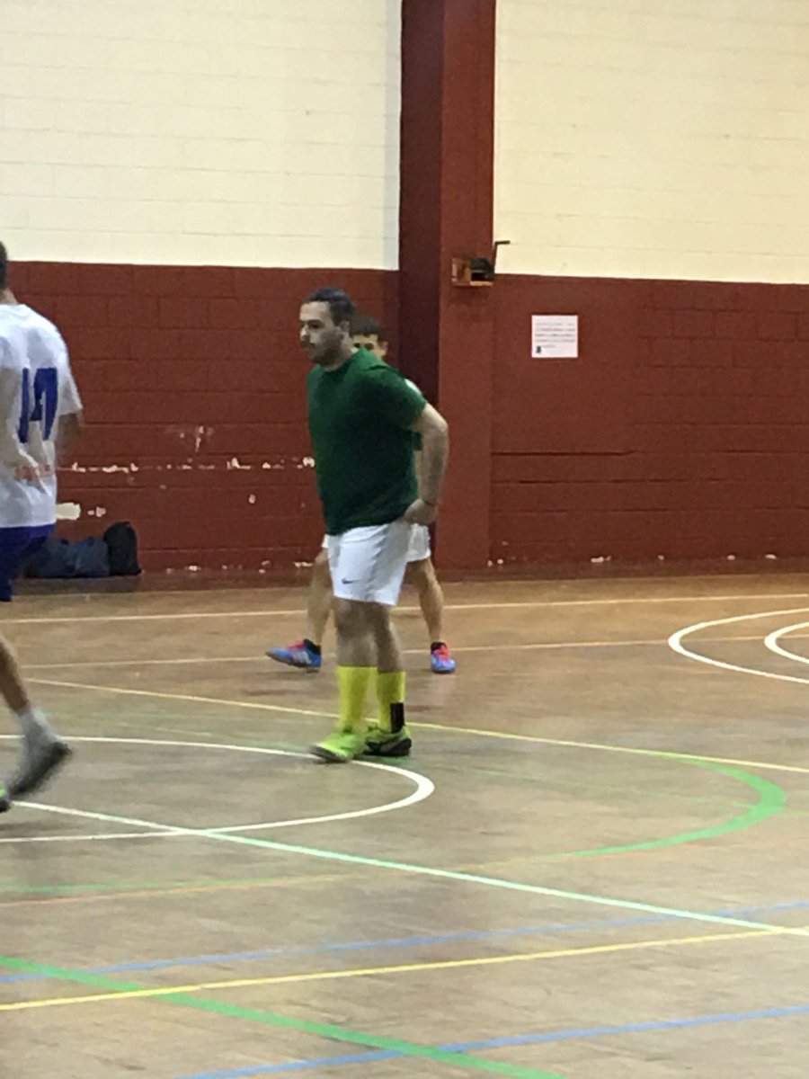 Derrota el primer partido, pero nos quedamos con la revelación del equipo, el gran Paco, el mejor del equipo, anotando el único gol, pero no será el único. #PacoPichichi