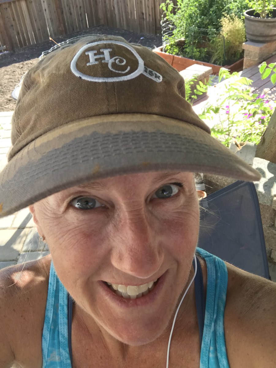 Nancy_SPF's tweet photo. Last night’s walk + today’s run makes 8.25 miles plus upper body this morning makes 47,390 pounds #augustplusone #FSUSDRUNSTHIS @ResiliencyGuy @DinwiddieUNC #soaringphoenixfitness https://t.co/GB29qKrKhZ