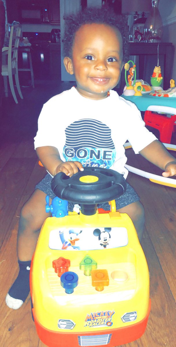 CoachLBoyd's tweet photo. Can’t believe I’m starting this school year with a 1 year old 😭 #CountdownTo1 #ChasingHimAroundTheGym https://t.co/bz4U4CIZIR