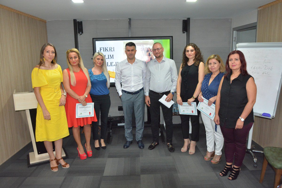 Temmuz ayı işletme toplantısı Tek Grup genel müdürlüğünde gerçekleştirildi.Haziran ayının değerlendirilmesi ve ağustos ayının hedeflerinin görüşüldüğü toplantıya genel müdür Özgür Çem,genel merkez Yöneticileri,şube müdürleri ve halkla İlişkiler yöneticileri katılım sağladı.