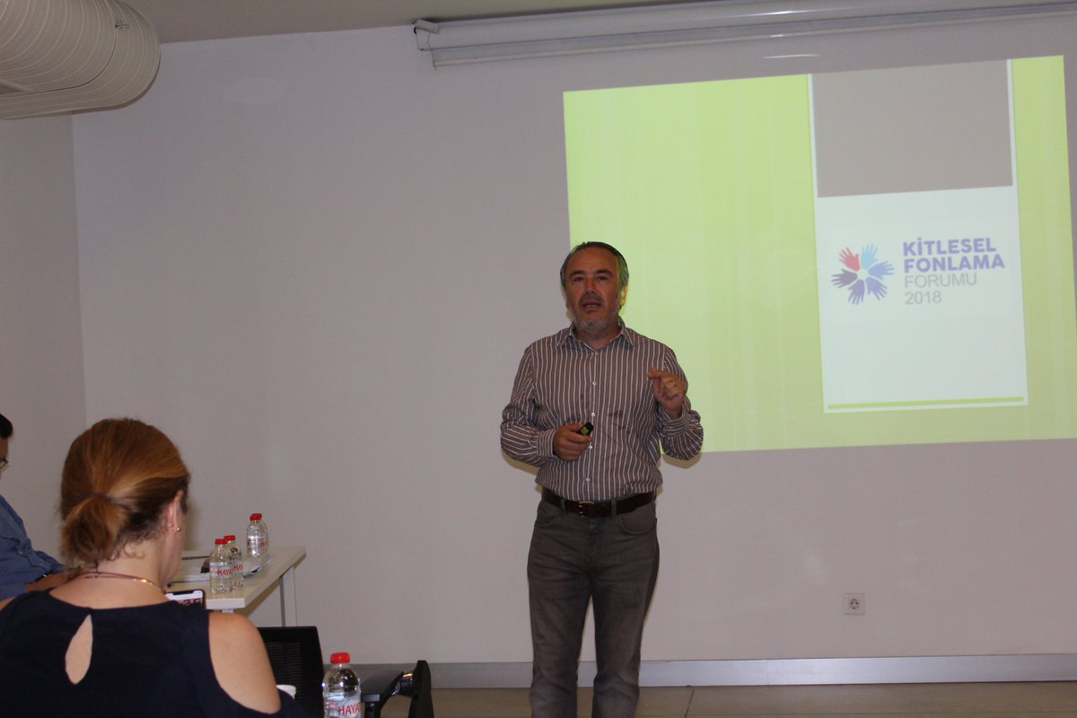 TUYID's tweet photo. Kitlesel Fonlama, ICO, Blockchain Uygulamaları seminerimiz Keiretsu Forum Turkey Yönetim Kurulu ve Kitlesel Fonlama Derneği Başkanı Hulusi Berik’in sunumuyla başladı. https://t.co/7bqcLRkXEf