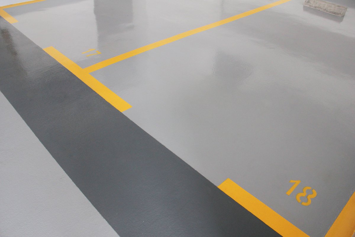 flowcrete's tweet photo. The flexible polyurethane car park deck coating system Deckshield ID was used in JKG Tower's 640-bay two-level basement and car park annex #Deckshield #CarPark #Polyurethane #FridayFocus https://t.co/fX26j9JdZe https://t.co/Kc6HgswP4Z