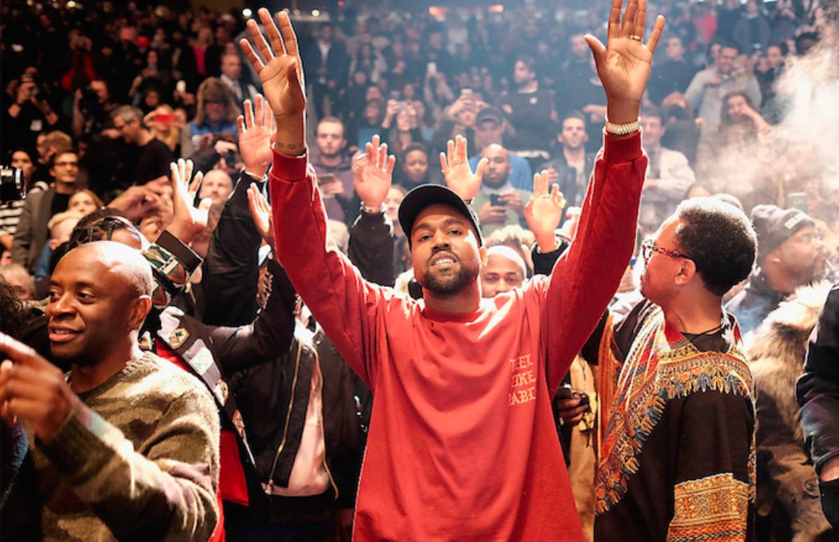 Complex's tweet photo. Kanye West's Yeezy company reportedly got a $1.5 billion valuation: https://t.co/k6YUOaveta https://t.co/IBskaFQCSY