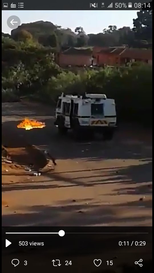 Marndie1's tweet photo. #225Reloaded #univen #UNIVENSTRIKE @MyVenda @N0chillinmzasi π€£π€£π€£ Univen i blind, they defeated the police now they even calling the "Mafoko" private security company to come protect the University after police failed to evict students #TUT watch how it's done π€£ https://t.co/y0ztDEKYqn