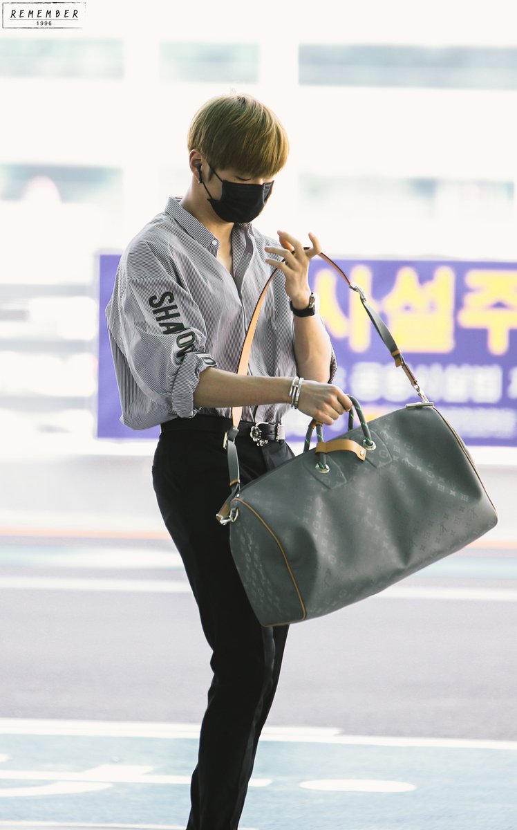 REMEMBER_1996's tweet image. 180803

잘다녀와 오늘도 멋있는 우리 멈무 😍😘

#강다니엘 #kangdaniel #WANNAONE #워너원