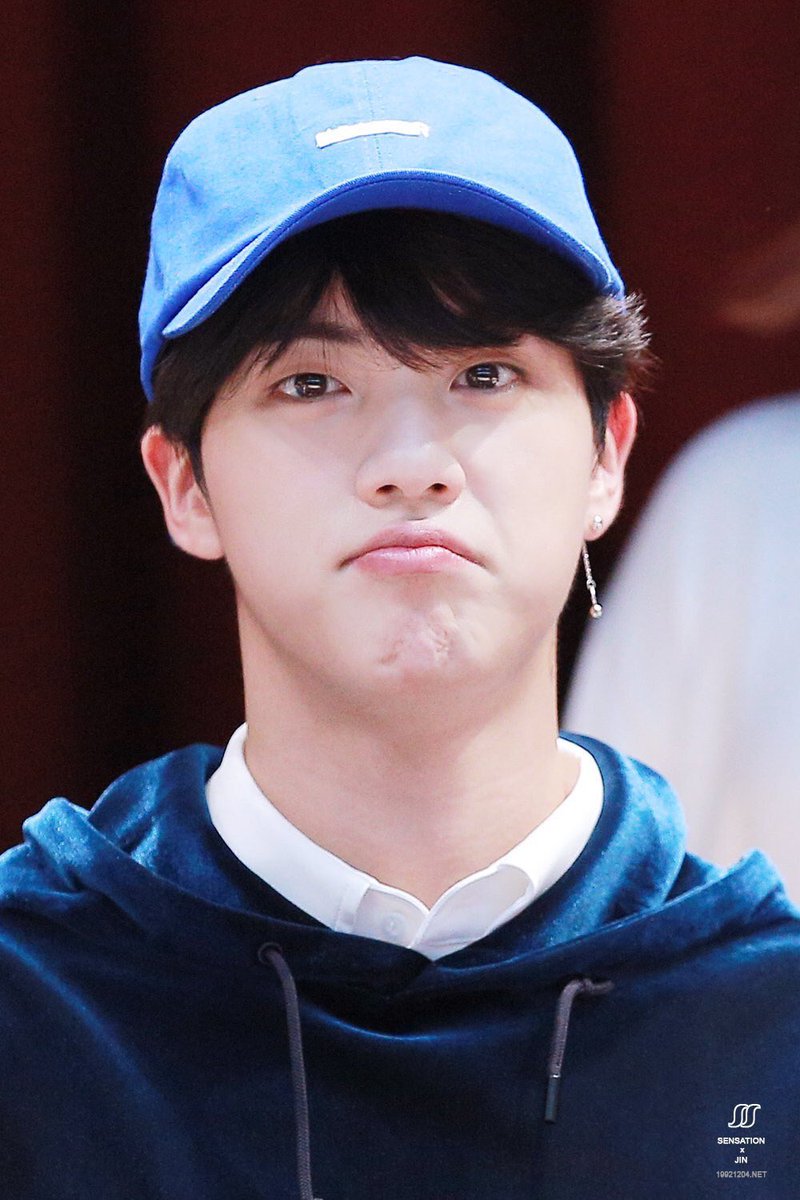 kjs35540613's tweet photo. 다시한번  씁니다 계옮했어여
오실분 ㅠㅠㅠ 
rlawljts0613 
기다릴께요 ㅠㅠㅠㅠㅠ https://t.co/8O2NNrkJhE