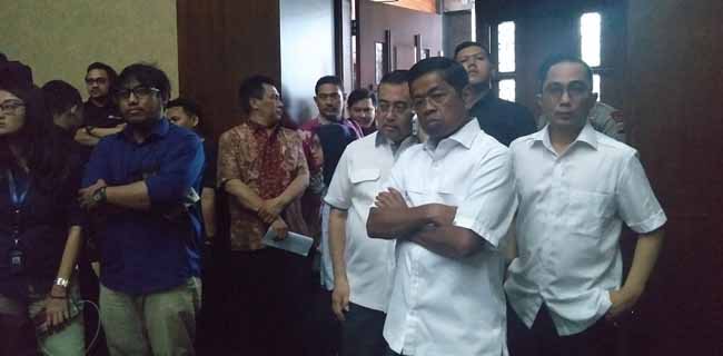Idrus Marham, Menteri Jokowi Yang Pertama Berstatus Tersangka? rmolbengkulu.com/read/2018/08/0…