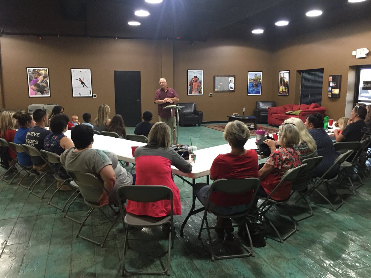 RefinersFire_'s tweet image. Pastor Paul sharing vision and upcoming events for the Refiner’s Fire Outreach Team this year.