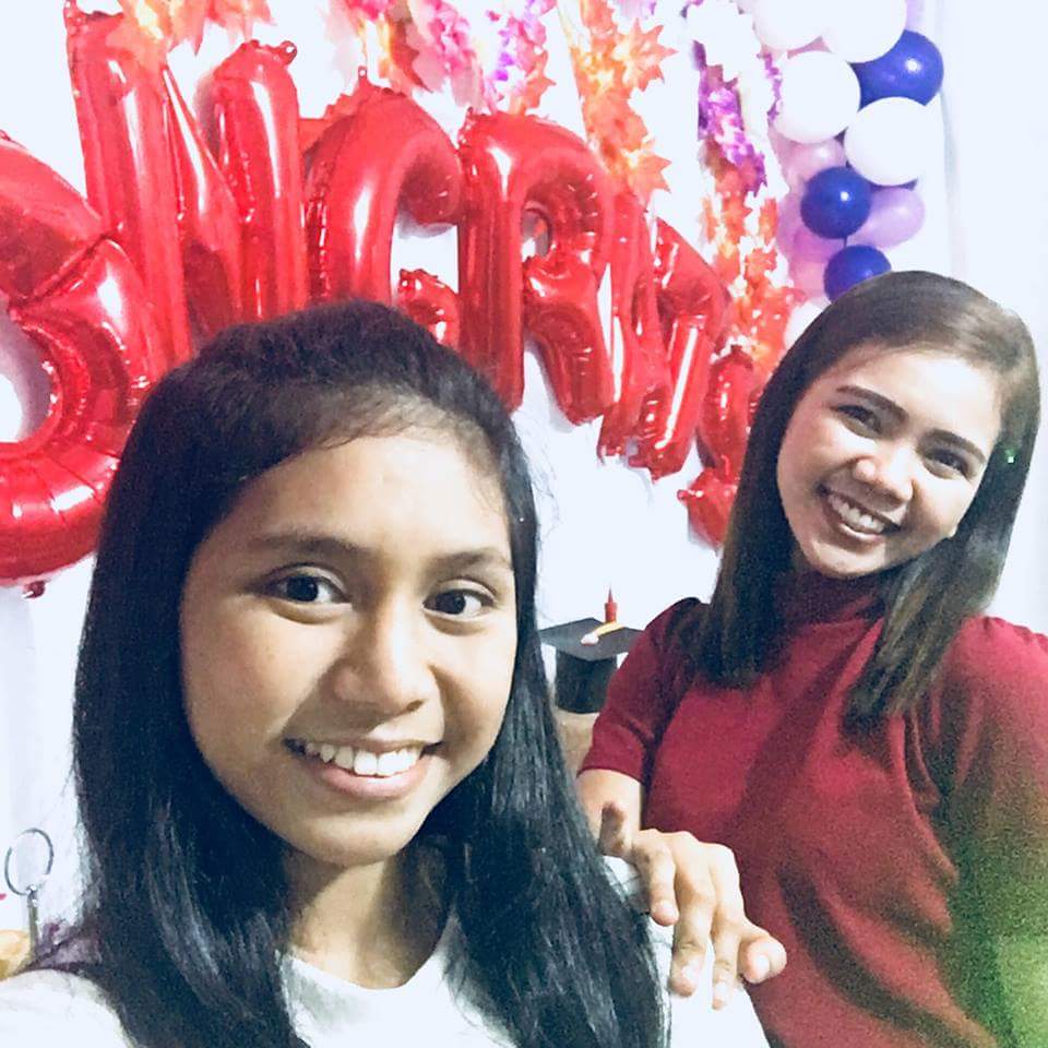 Happy birthday to my most influential sister  Longer life for this girl. Treat us please! Kenny Rogers lang teh 