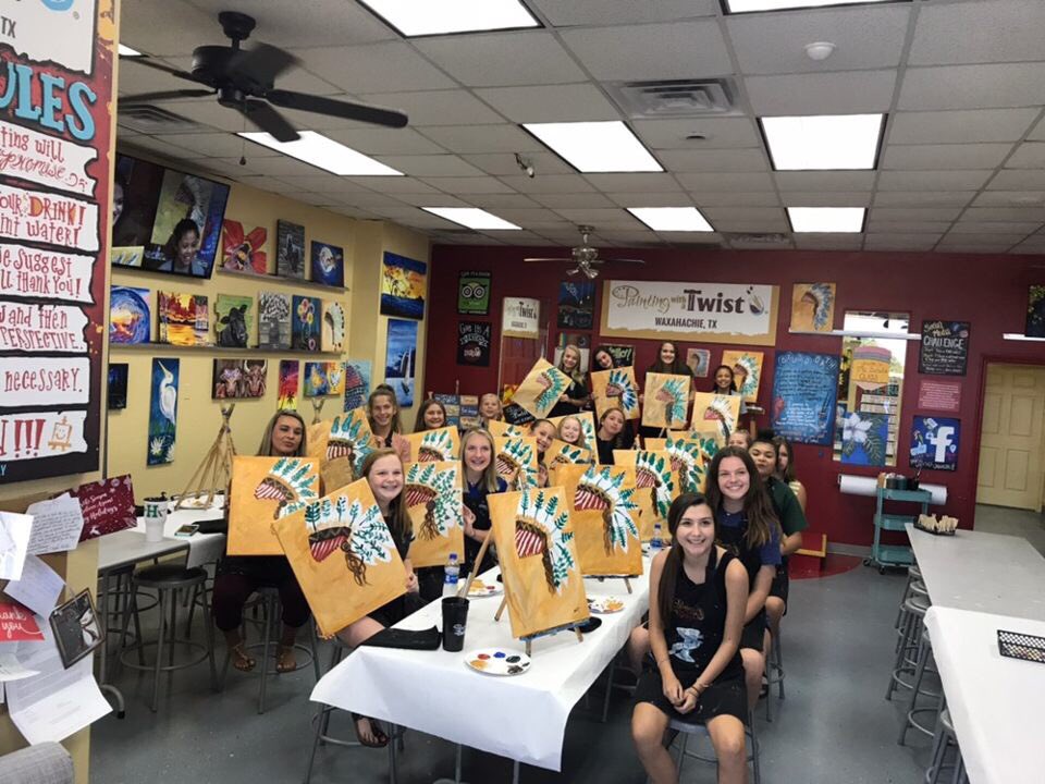 ColemanCheer's tweet photo. We had so much fun painting at @PWATWaxahachie!! Thanks for making it such a great time for us! Now that we have our headdresses, bring on the school year! #ColemanChiefs #CJHcheer #GoChiefs https://t.co/fOl4YT6GXW