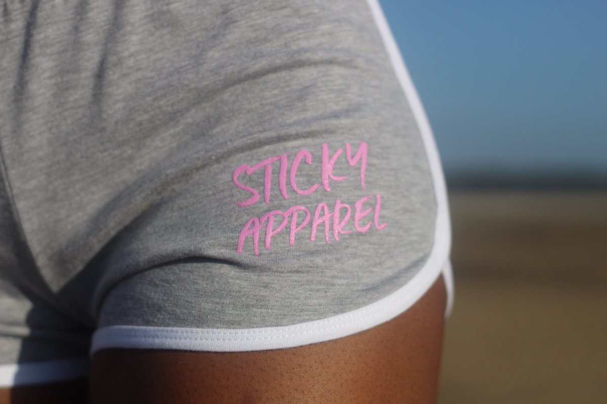 Stickyapparel_'s tweet photo. NEW MERCH WITH @stickyapparel17 ladies go check out or new woman’s clothing 🍦🤤🛍 SHOP NOW! 
-Booty shorts :$15
-crop top pink print :$15
-crop top white print: $15
-V-Cut crop top: $15
#RT #sticky link in bio 👆🏽 https://t.co/u04cBcAUz6
