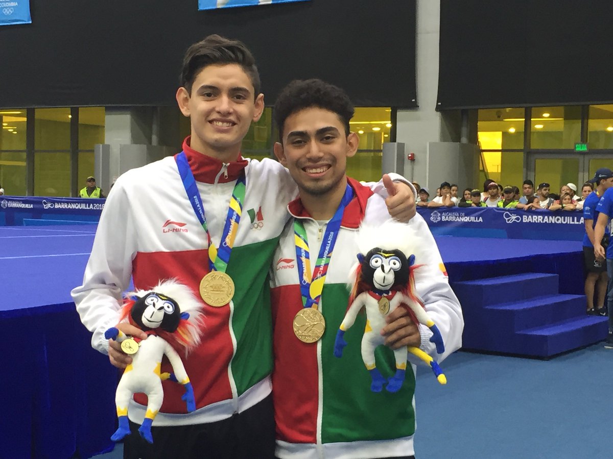 ¡10 oros! que afianzaron a México en la cima de los JCC #Barranquilla2018: #AnaNarváez #HaramaraGaitán #GuadalupeSolís ##EquipoLibre (Natación artística) #DafneNavarro #Equiporecurvomixto y @micozito @abueloalvarez10 y #RelevosMixtos (Triatlón) ¡Felicidades! #VoyXMex