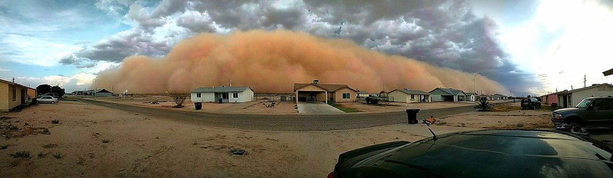 Oggyj1s's tweet photo. A picture I took earlier before the "Jegos" or as everyone calls it "Haboob" hit the Gila River Indian Reservation #Fox10Phoenix #GilaRiverIndianReservation #Jegos https://t.co/nAgOryFSF1