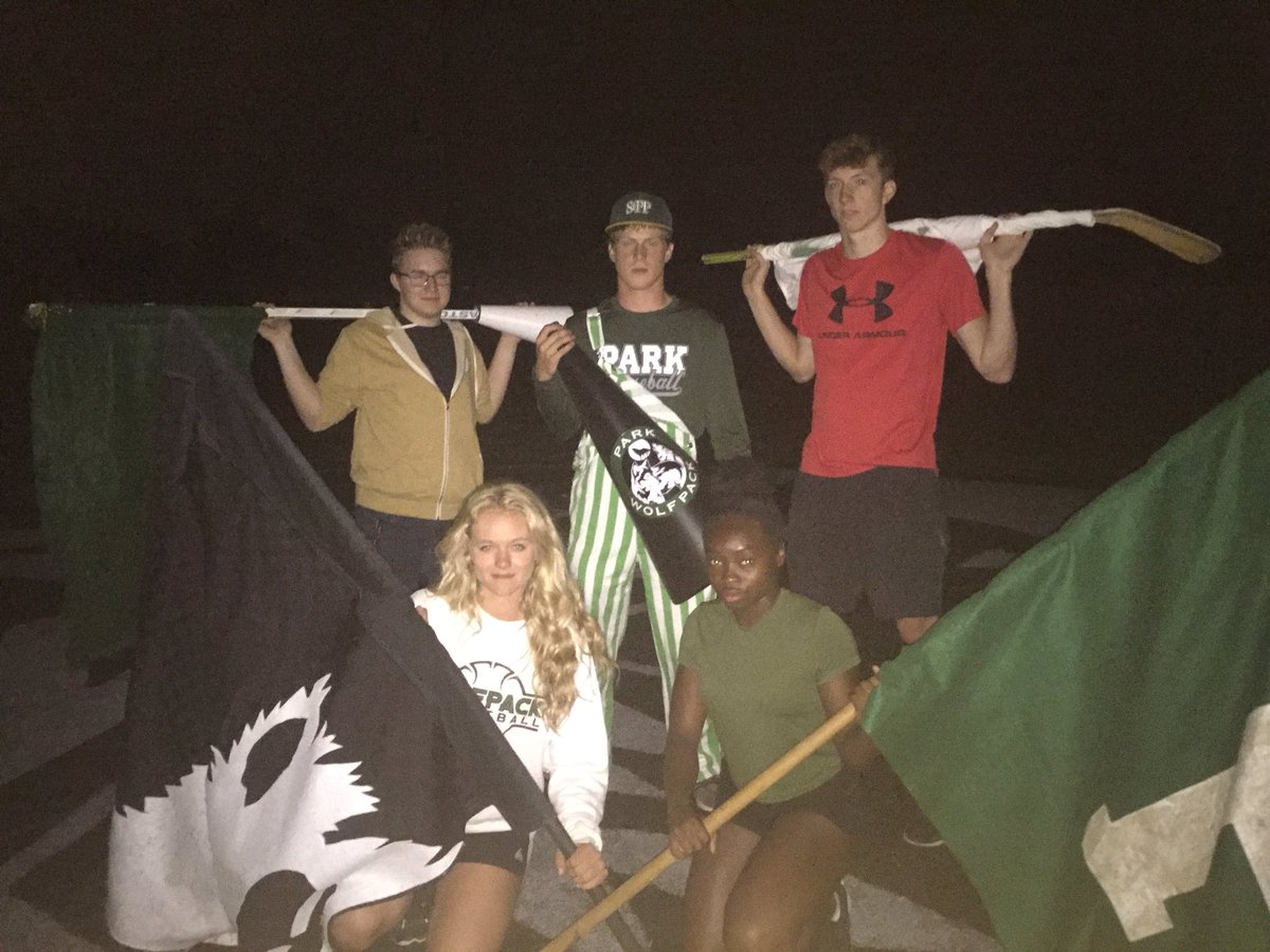 PHSuperfans2k18's tweet photo. Two big things tonight.#1 Astroworld at 11pm and #2 HERE ARE YOUR NEW SUPERFANS!!!!! #werunasone https://t.co/7ytMwEJ6S2