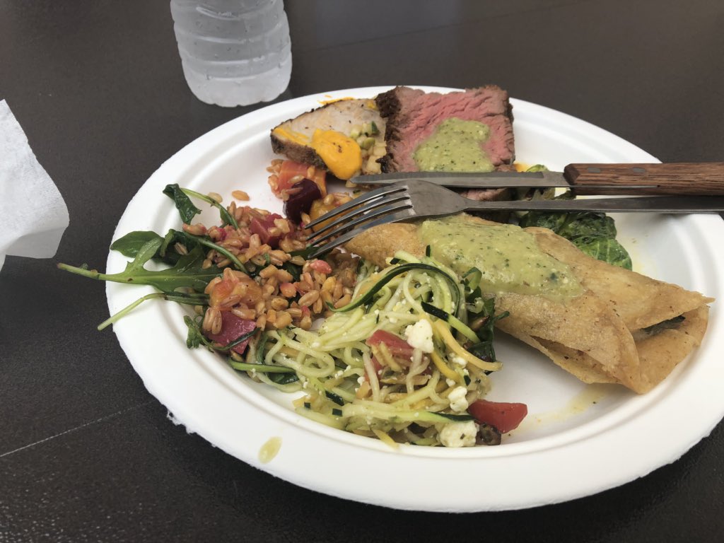 jchax0x0's tweet photo. @AftrSchoolMttrs, #MeetOurFuture, lunch prepared by the students, had the pleasure today to taste the menu. Putting teens at the forefront by providing hands on experiences — culinary, art, dance, STEM—@BankofAmerica there since the beginning. https://t.co/hMvbT200zb