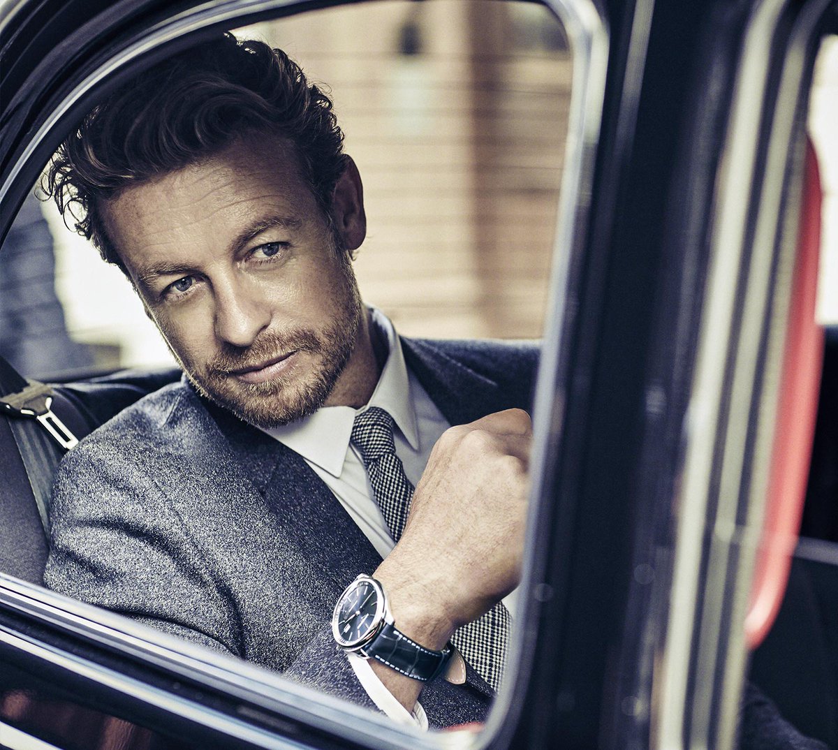 GoldenTimeIndia's tweet photo. Simon Baker is a Longines Ambassador of Elegance since 2012. The Australian actor personifies the core values of Longines and perfectly underlines the slogan "Elegance is an attitude". #logines #watche #elegance #attitude #australian #bestslogan #ahmedabad #baroda #surat https://t.co/Jf2sTR4j21
