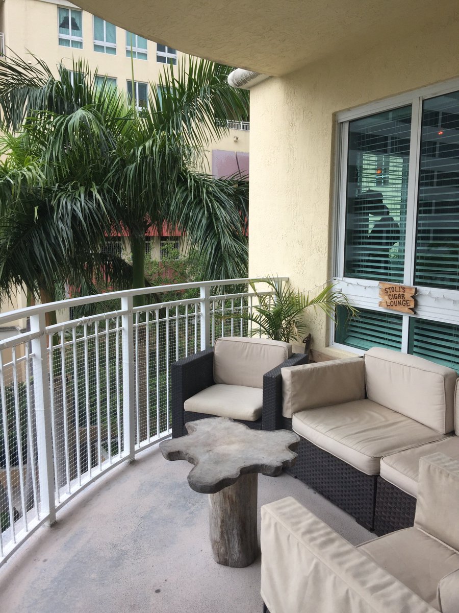 kerrileonmiami's tweet image. Just SOLD at #Toscano, Gorgeous Corner Unit #Condo! Downtown Cosmopolitan Lifestyle at #Dadeland with 5-Star Hotel Amenities!
#southfloridarealestate BeautifulHomesMiami.com