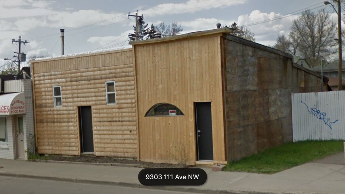 dawnvalentine's tweet image. And more cool bldgs across the street. 2nd photo far right built 1930. Maybe something original under that facade. #yeghistory #yegarchitecture