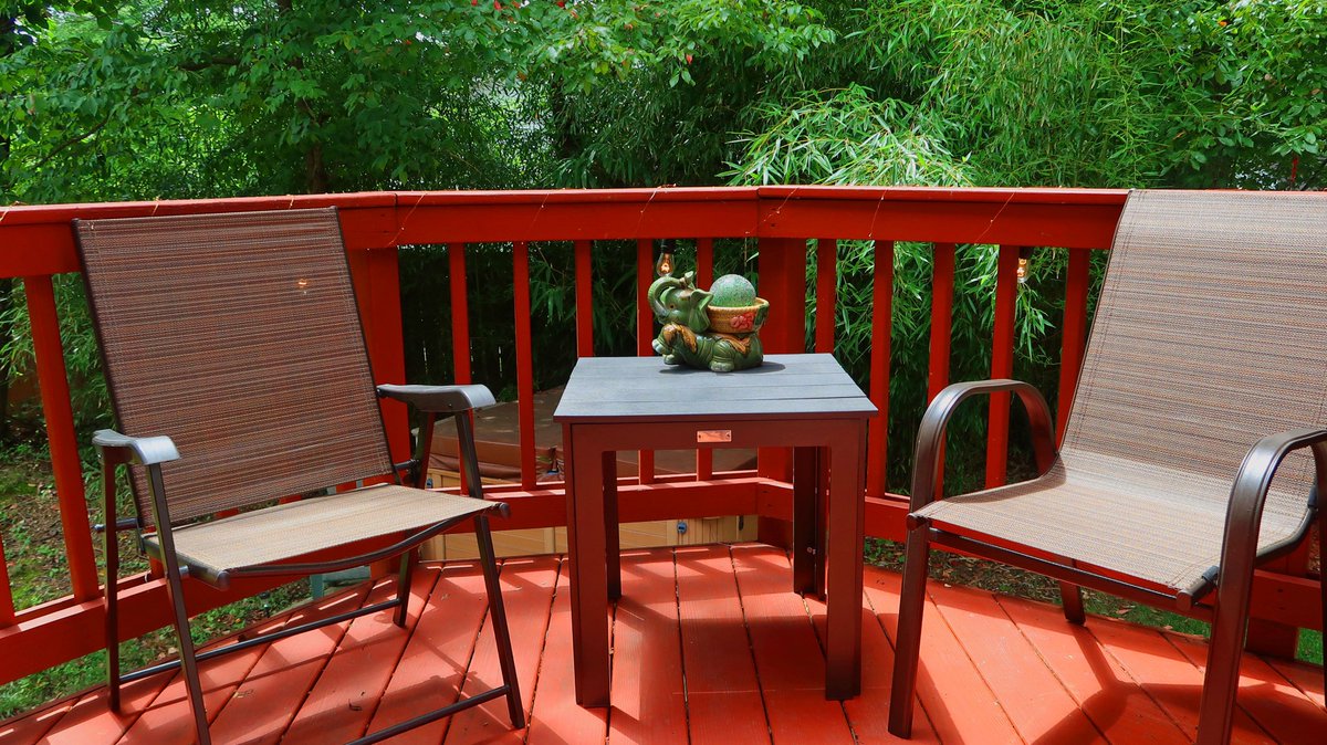ErvinReviews's tweet photo. We have a new addition to our deck - from Abba Patio.  It's an attractive, durable side table - check out our video review.
https://t.co/fRVeeku2wc
#abbapatio https://t.co/yg0ysrq5JQ