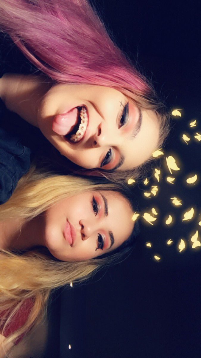 cliffordspirits's tweet photo. my friend, my sister and i all have matching makeup looks inspired by @RemingtonLeith and i'm LIVING for it @PalayeRoyale https://t.co/A5v7ExKCPk