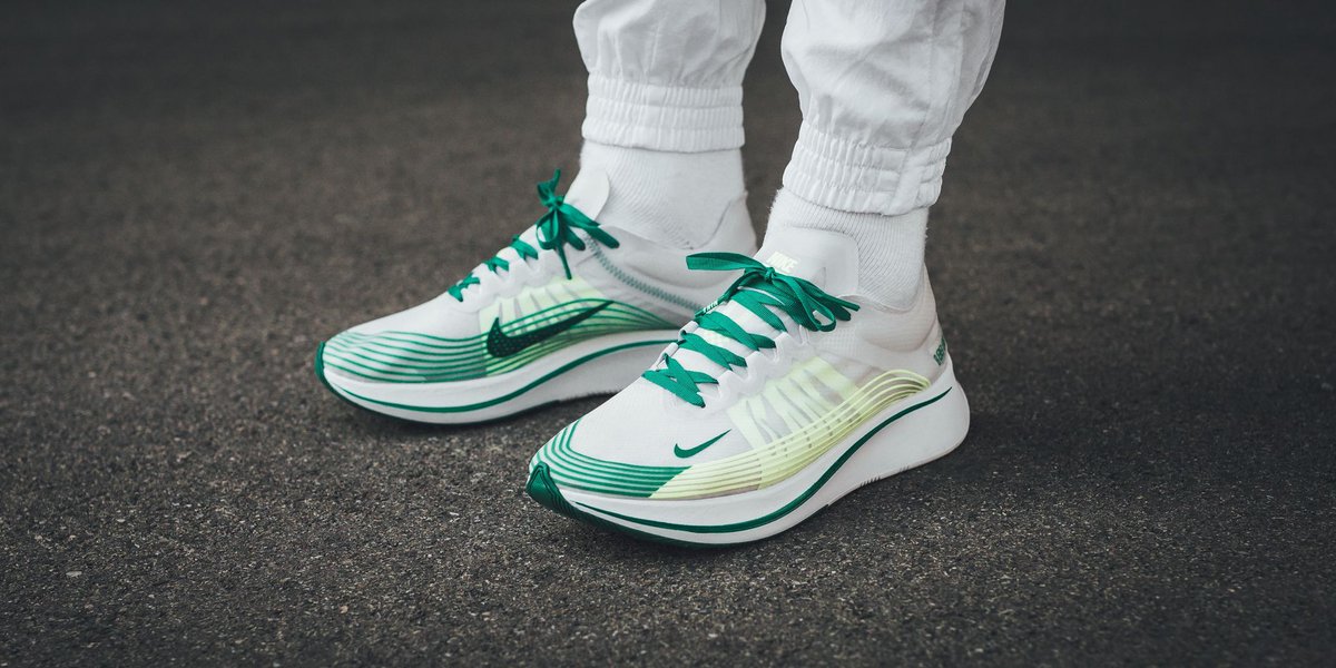 zoom fly sp lucid green