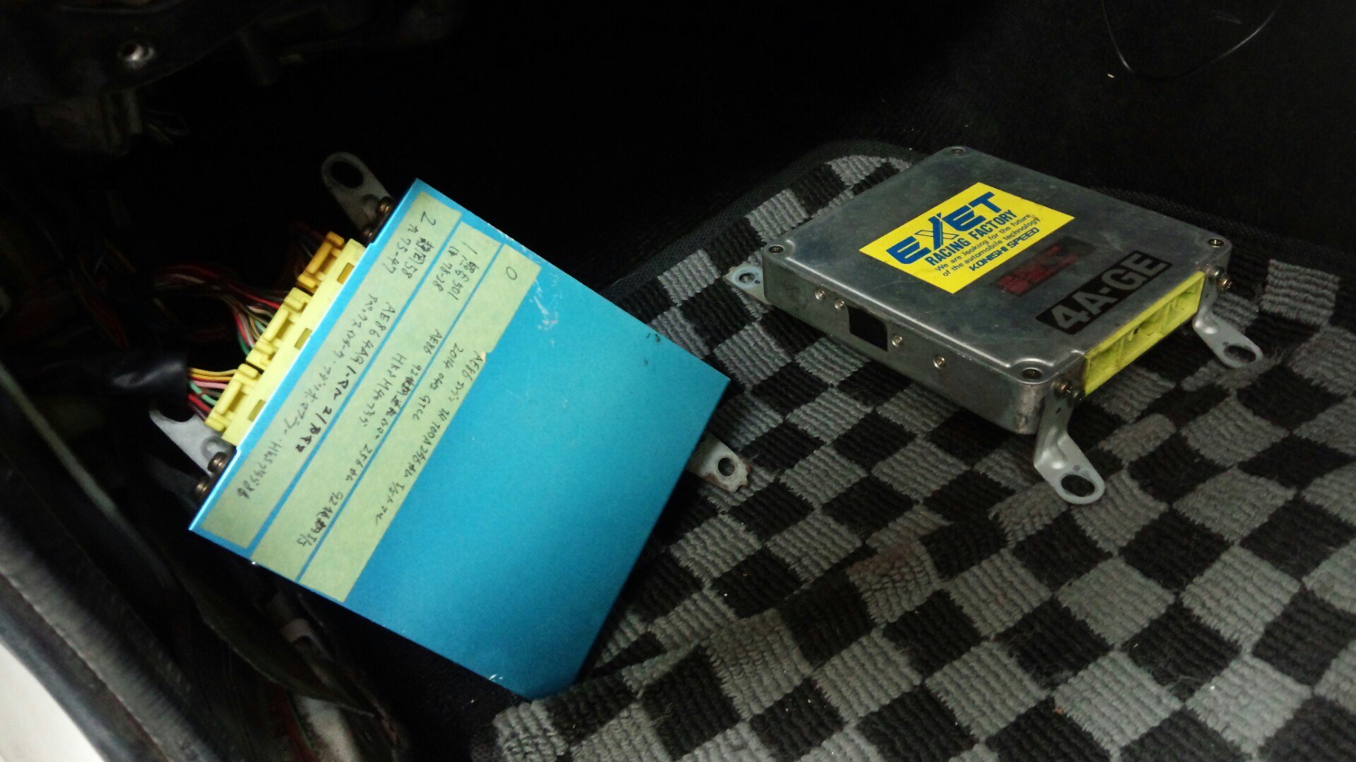 チキンミウラ 公式 On Twitter 埼玉のお客さんのae86のフリーダムコンピュータが壊れたっぽくて 自分のフリーダムにお客さんのデータ入れてとりあえず付け替えてもらう 去年新品で買ってるフリーダムだから バグってるだけならいいんだけど Ae86