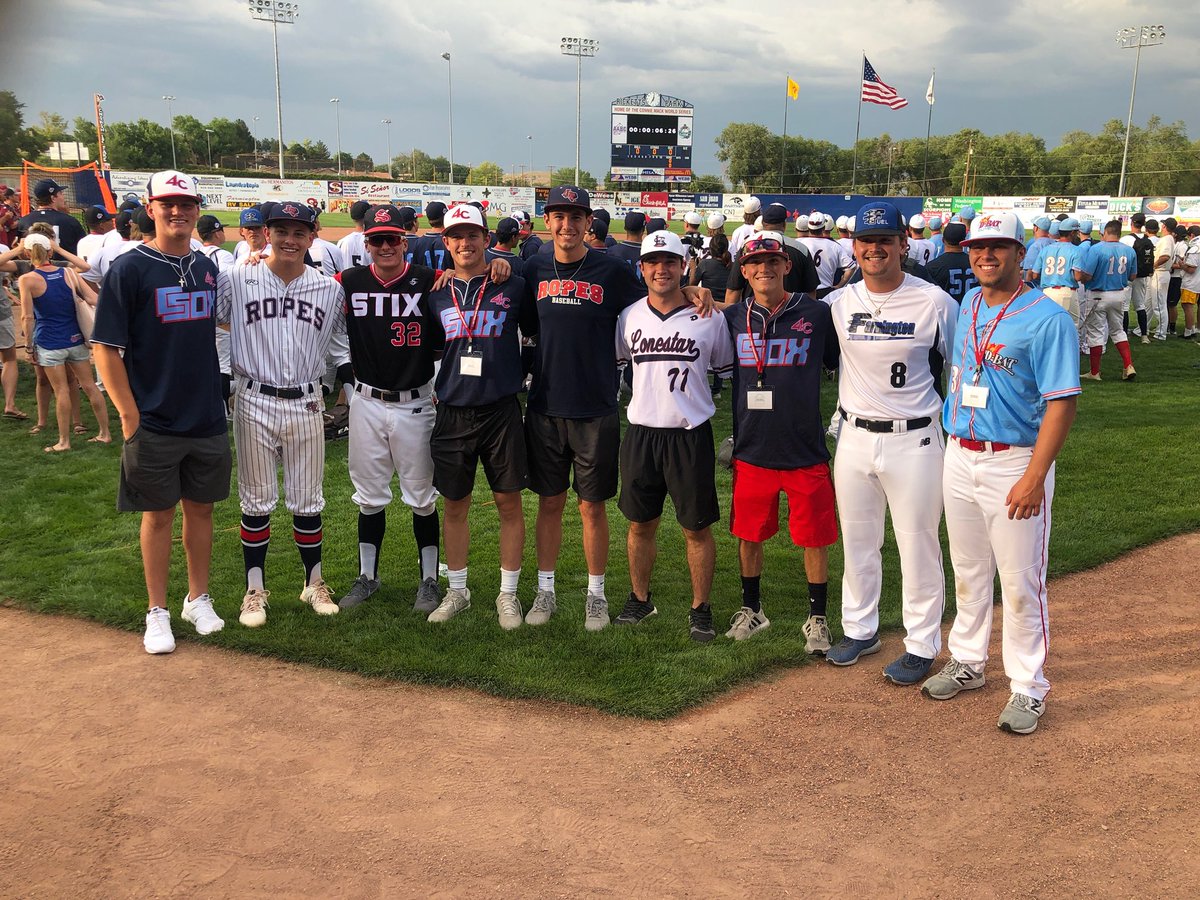 kerrihunt93's tweet photo. Future teammates! ⚾️ @conniemackwsbb @MCChapBaseball @ryanhunt00 https://t.co/tlaUgBip0i