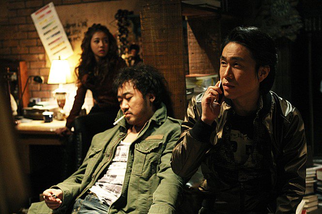 은은한 한국화를 둘러싼 원색적인 사건들,촘촘한 스토리 구성이 돋보이는 #EBS영화 < #인사동스캔들 > #숨은명작 #김래원 #엄정화 #고창석 #마동석...