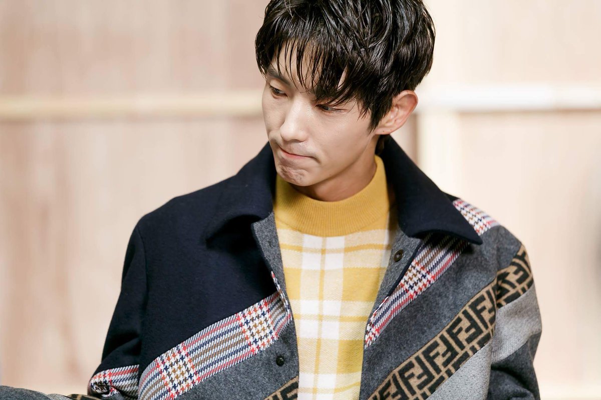 weheartjg's tweet photo. 180803 Lee JoonGi (이준기) Facebook Update:
“#이준기 #Leejoongi
#Ellemen #Hongkong #photoshoot
#behind_video
좋은 건 함께 봐야 기쁨이 두배!
비하인드 컷도 함께 보시죠💙”
https://t.co/1VZKYNOQ49 https://t.co/ikCNcnoRO4