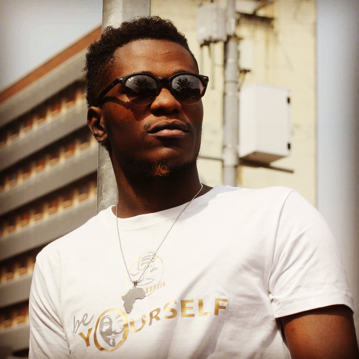 JulzGoodMusic's tweet photo. Thinking of giving some clothing away for the #RapperAndPastor launch.. Just not sure to who and for why?π https://t.co/lDKutph5CK
