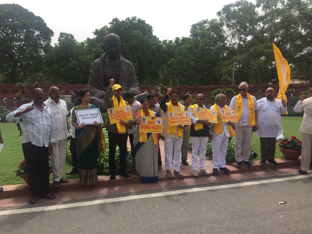 JayGalla's tweet photo. #DharmaPoratam against #Kutrarajakiyam. Leaders from different districts start coming to Parliament to support the cause of the people of AP.
#APDemandJustice https://t.co/9JzhkWld3R