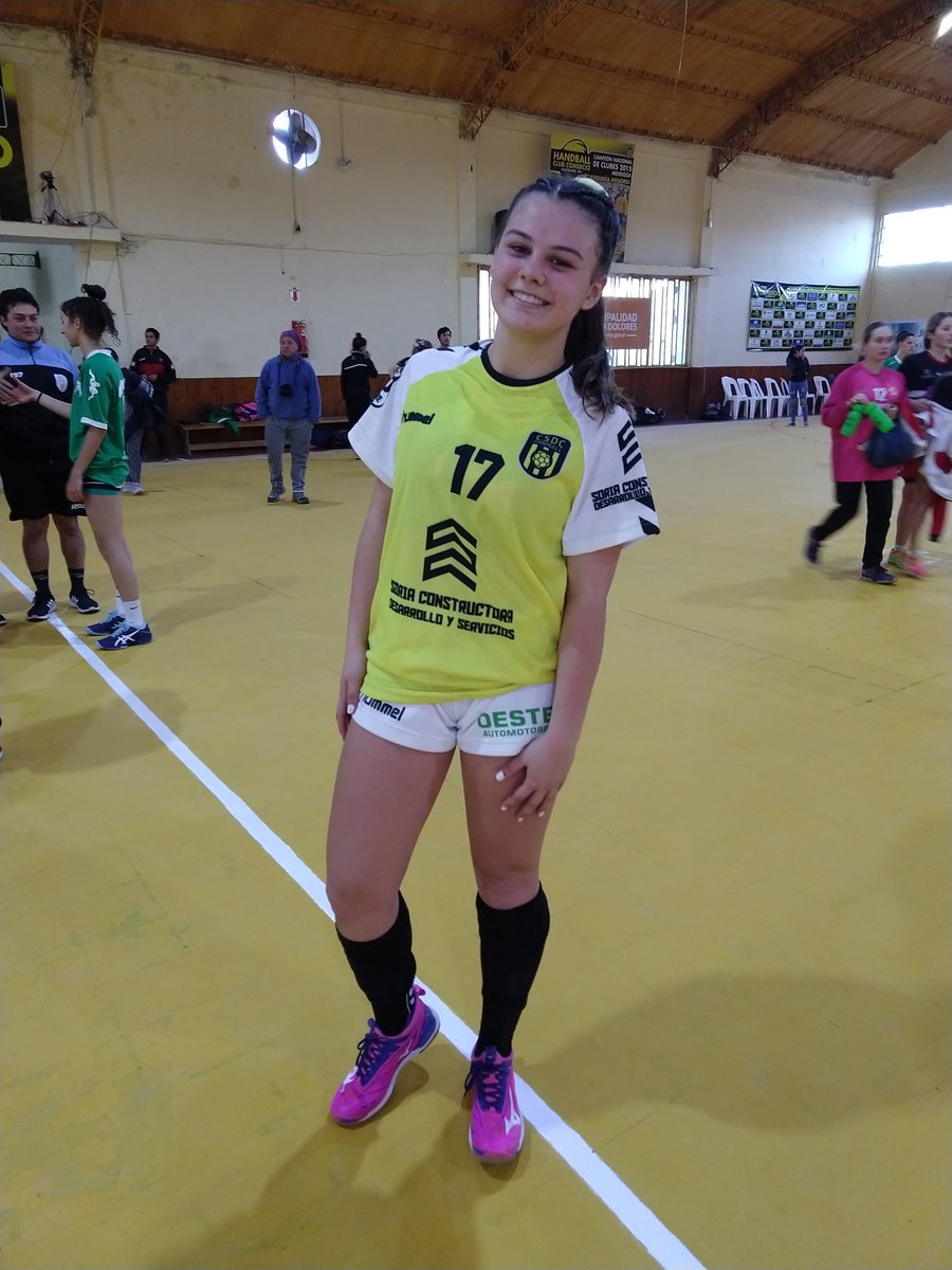 Con la negra o amarilla del <a href="/HandballVD/">HandballClubComercio</a> o la de <a href="/RCHandball/">RCH</a>, <a href="/piligallego2/">Pili</a> es una jugadora fantástica.

Crack total, de @FCHandballok. Un presente sensacional, un futuro estupendo.

<a href="/DasHandball/">Das Handball</a> <a href="/CAHandball/">Sel. Argentina Handball 🇦🇷</a> <a href="/JavierSallustro/">Javier  Sallustro</a> <a href="/HandballMendoza/">Handball Mendoza</a>