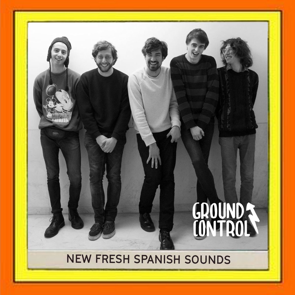 GroundControlSP's tweet photo. FRIDAY! 
We've just updated our weekly Spotify playlist 'New Fresh Spanish Sounds' ☀️🏊🏻‍♂️
Feat. @PumaPumku, @ohmordem, @donallop, #Single, @calizaminnelli, @soledadvelez, @onepathJB, @DanniBleBBM, @secoweedcodein and @dlblndo.
Enjoy! 👇
https://t.co/5F1hdvVY2K https://t.co/eNQnocnRui