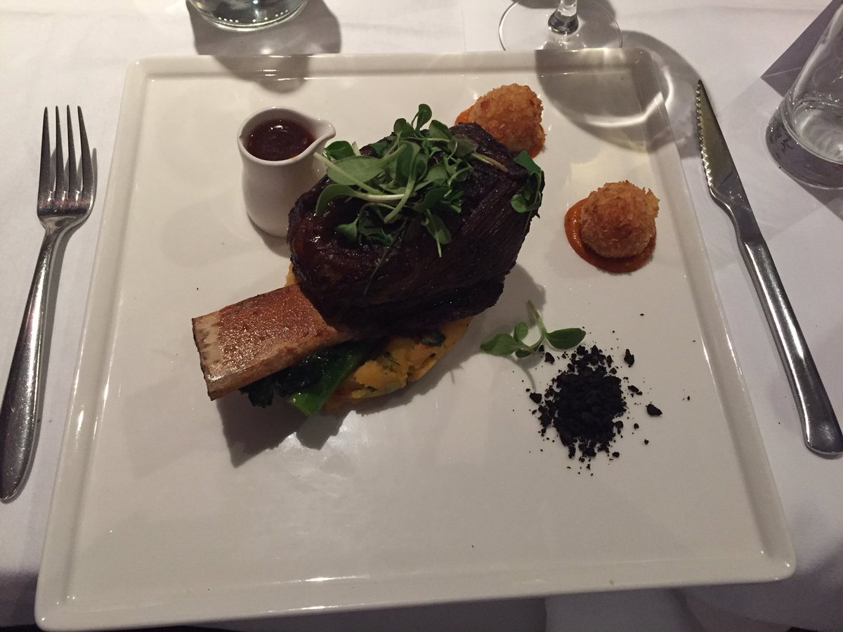 syscoireland's tweet photo. We had our second Beef &amp; Lamb club of the year in Jacobs on the Mall in Cork on Monday night last, where customers tasted a fantastic menu of Irish Beef &amp; Lamb #BeefClub https://t.co/grXEKC2Gtl