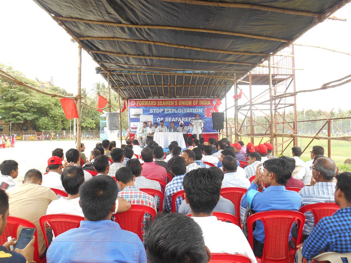 FSUIINDIA's tweet image. Demonstration against #HalaniShipping by employees of company at Azad Maidan, against non payment of wages and to demand safe return of our brothers standard at foreign and Indian port. In support of issue raised in Parliament by Com. Sampath #FSUI continue fighting for the dues