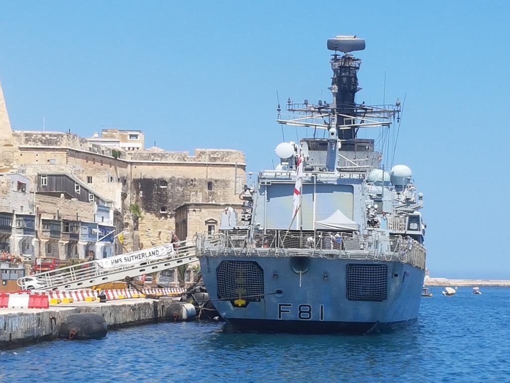 Thank you #Malta - you've been a wonderful backdrop for our penultimate foreign runashore before we head home after 7 months deployed.
#FightingClan 
#SansPeur