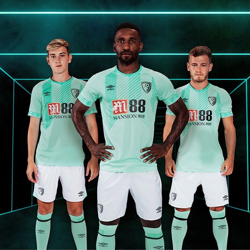 SoccerAM's tweet photo. Which is the better kit? 

🔁 RT for Burnley
❤️ FAV for Bournemouth https://t.co/buii17i5Rj