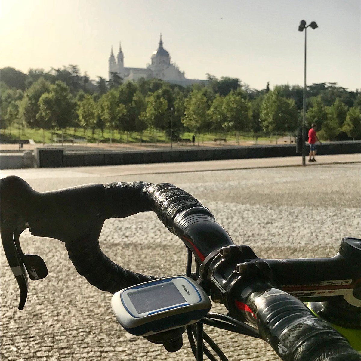 GCrides's tweet photo. It’s hot in #madrid but will get you out early. #roadbikerentalmadrid #roadbikerental #cyclinglife #majorcitiesoftheworld #ridelocal #cycling https://t.co/WFn60Hz5gn
