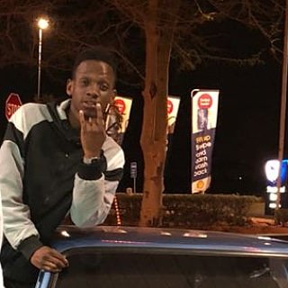 Rich98Art's tweet image. Wsup August ?🌹❄