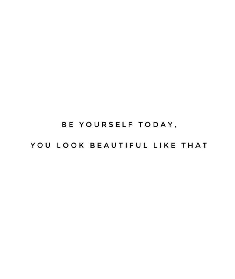 iamkaraboo19's tweet photo. Hey beautiful! It’s almost weekend! 😎 https://t.co/DLlQou6NgX