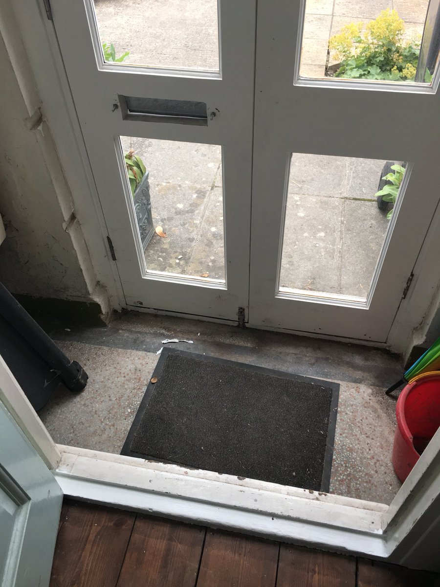 jocelynsmith90's tweet image. Hi @figleaveshome why do you use @YodelOnline ? I didn’t state a safe place when ordering &amp;amp; there’s definitely no card #whereismyparcel #dissappointedcustomer
