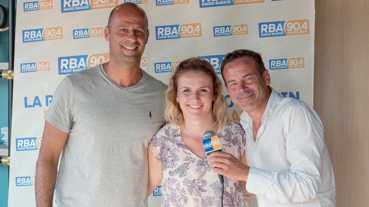 SegoLook's tweet image. Interview @RBA_fm par Rémi Castillo, accompagné de Stéphane Painchault, coatch sportif.
Merci pour ce bon moment de partage pour ma première.
#interview #radio #bassindarcachon #coiffureàdomicile #segolook