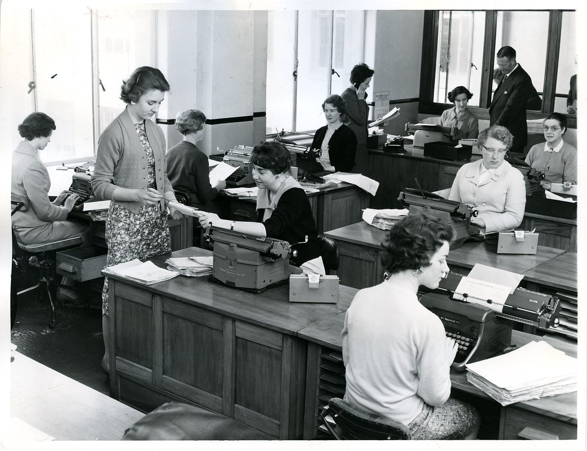 Donorinfo cherche un chouette bureau à louer à un prix abordable pour faire du coworking quelques jours par semaine à Bruxelles – Une piste ?💡 contactez Manuela  manuela@donorinfo.be #coworking ow.ly/2td250i91PW